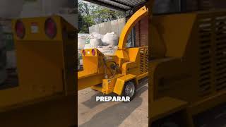 Paraguay customer purchases two units SM6130 wood crushers on-site work video