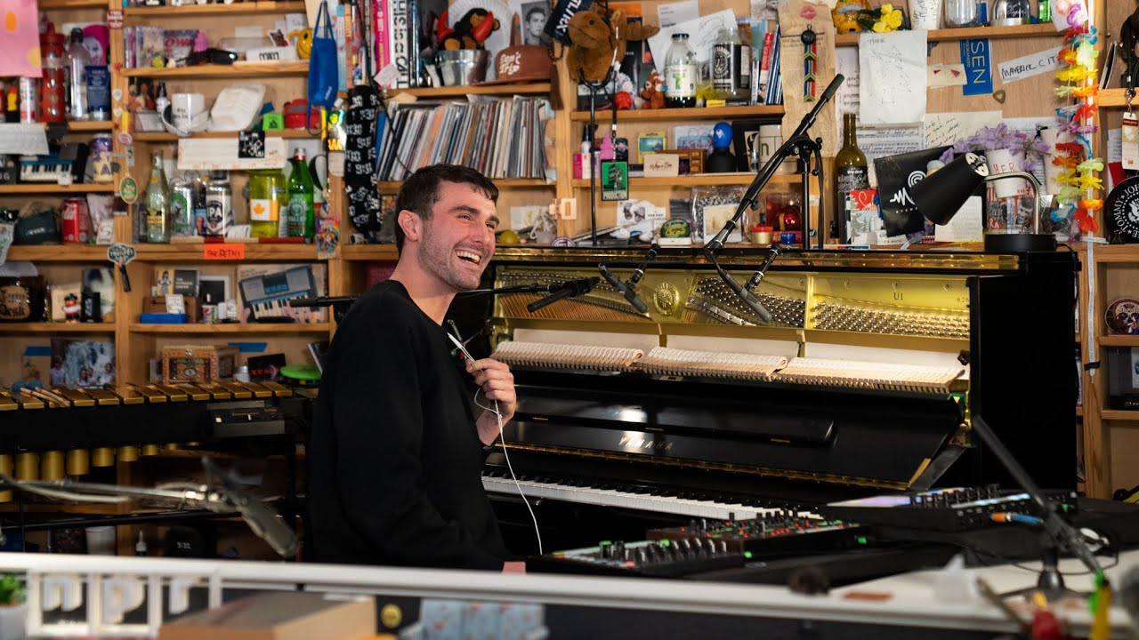 Fred Again S Tiny Desk Concert Grabs Hold And Won T Let Go