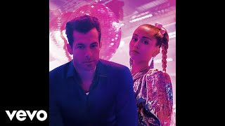 Mark Ronson - Nothing Breaks Like a Heart ft. Miley Cyrus (Vertical )