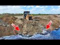 Good!!!Amazing Big Power Dozer Komatsu D58 &  25T  Moving Dirt to Widen the Road