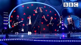 One Direction performs Best Song Ever BBC Children...