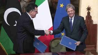 Un acuerdo entre Libia e Italia busca poner solución al flujo migratorio