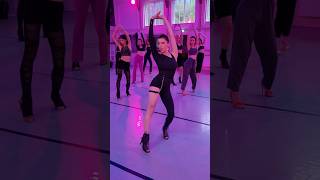 Lift your hip up | Heels Dance Class #heelsdance #dance #heelsdanceclass #tutorial #heelschoreo