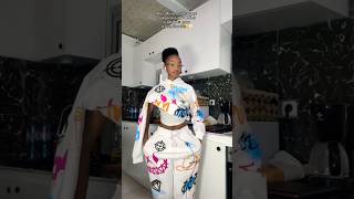 Grâce Moya💕 Pov : La meilleure nourriture camerounaise #shorts #duet  #dance #white #new #trending