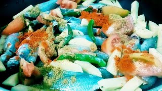 Bengali Fish Recipe! প্রশংসার বন্যা বয়ে যাবে আলু টমেটো দিয়ে মাছের এই রেসিপি টেবিলে থাকলে!