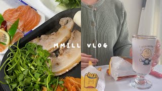 ENG | VLOG 건강한 돼지가 될테야! 디디미니님 양배추 김밥, 미나리 삼겹살, 연어회, 미나리 볶음밥, 노브랜드버거, 비빔막국수