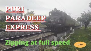 08414 Puri Paradeep Special zipping past Sahid Nagar ROB #Puri #Paradeep #Express #Paradip #Shorts