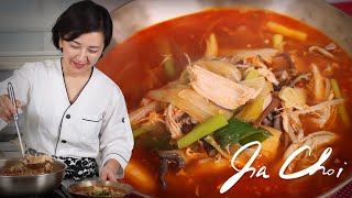 Spicy chicken Soup / Dakgaejang by Chef Jia Choi