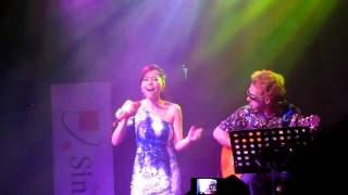 Jane Zhang 张靓颖 - Loving You (Live in Singapore)