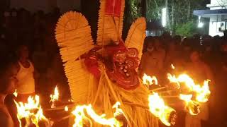 Theyyam @ calicut kandakarnan Thira kuttikavu bagavathi Temple  kozhikode