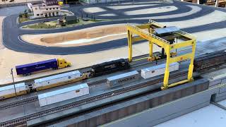 Operating N scale intermodal