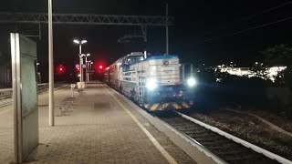 E610.04 FNM SU RETE RFI! Trasferimento storico con D744.020 TN in transito a Parabiago