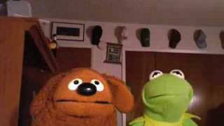 Kermit The Frog's Reaction to 2 girls 1 cup Pt.2