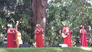 Haʻehaʻe Girls - \