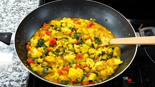 High Protein Tempeh Curry Stir Fry in 30 min - MealPrep Friendly