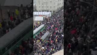 Generalni štrajk: Veliki protest u Beogradu, pogled na Karađorđevu ulicu