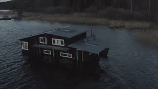 Engures ezera peldošā māja - Engure lake floating house