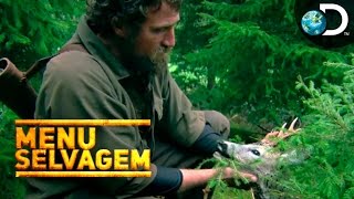 Matando um cervo de forma humanizada - Menu Selvagem l Discovery Channel