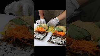 말리는게 신기한 손바닥 김밥?! 각종 재료 꽉꽉 채운 역대급 크기 Korean street food