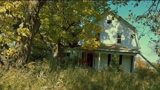 Let go explore an abandoned farmhouse