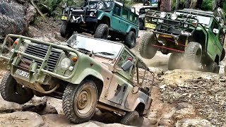 4x4 Menai - 3 Land Rovers and a BJ42 Landruiser