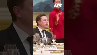 Viral Moment: Elon Musk Seen Making Faces With Tim Cook At China Banquet | APT