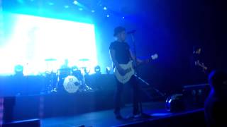 My Songs Know What You Did In The Dark - Fall Out Boy (Brisbane 27/10/13)
