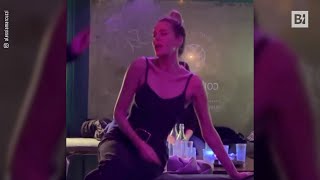 Alessia Marcuzzi, balli scatenati in discoteca
