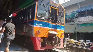 รถไฟขบวน 4315 ออกจากสถานีตลาดพลู คันนำ ดีเซลราง THN 1102