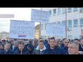 protest u Štrpcu povodom napada i ranjavanja srpskih mladića