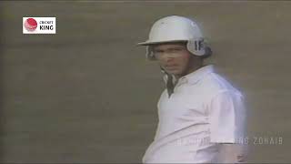 Sachin Tendulkar Fighting 2nd test Fifty (57) after Waqar hit Ball on Sachin Nose in Sialkot 1989