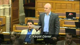 Z. Kárpát Dániel -  Ki segít a \