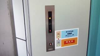 ゆりかもめ新橋駅改札外エレベーターその1