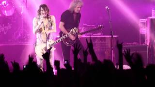 THE DARKNESS - I Believe In A Thing Called Love [Hammersmith. Nov 2011]