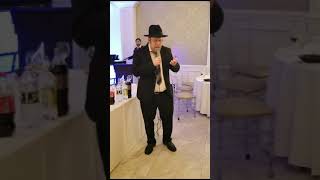 Sruly Hollander's  performance of 'מכנסי רחמים