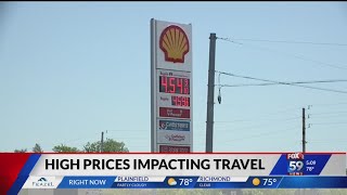 Experts say high gas prices unlikely to affect summer travel
