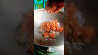 ##দেখ কেমন লাগে এইবার খা একটা ডিম দুটো মনে করে #ilishrecipe #bengaliilish #recipe #ilishfishrecipe