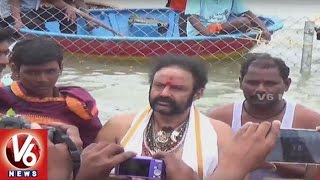 Balakrishna Takes Holy Dip At Somasila Ghat In Mahbubnagar | Krishna Pushkaralu | V6 News