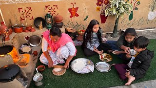 खेत से ताज़ी सब्जी का खाने का मजा ही कुछ और होता है. Daily routine. Village family. Food 🥗 ￼ ￼