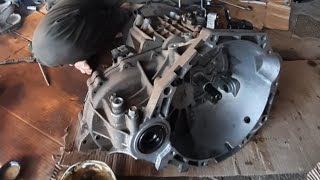 part1,Hyundai grand i10 petrol manual gearbox reassemble.