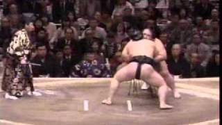 Asashoryu vs Miyabiyama hatsu 2006