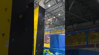 #3run #parkour #acrobat #parkourvideos #tricking #acrotricks #sport #flip #acrobatics #acroflipper