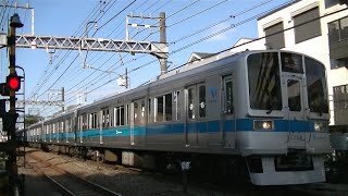 小田急2000形2059F各駅停車新宿行き 向ヶ丘遊園付近の踏切通過