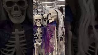 Skeletons talking😀. Smug skeleton. Smug life. Halloween jokes. Halloween 2022