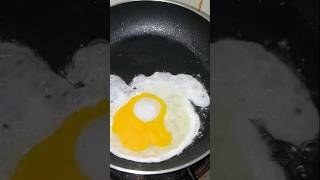 ডিম ভাজতে একি কান্ড! #shorts #youtubeshorts #egg #cooking