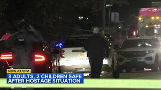 Man facing multiple charges after 5 people hostage during standoff with Fayetteville police
