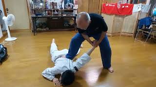 1.小手巻返 Kotemaki gaeshi 少林寺拳法 Shorinji Kempo