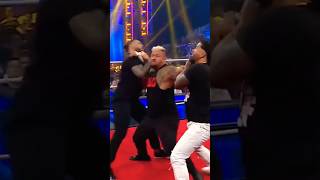 Roman Reigns stops Solo Sikoa Samoan Spike to Jey Uso: Smackdown