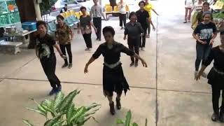 ซ้อมเต้นเพลงจากยอดดอย โดยชมรมผู้สูงอายุศูนย์17 ประชานิเวศน์