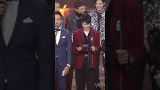 Xiao Zhan 肖战 fancam at Dragon TV New Year show [2020.12.31]